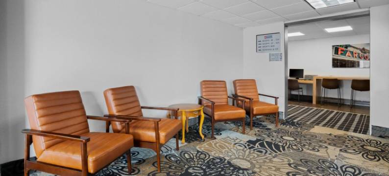 法戈酒店及套房(Fargo Inn and Suites)图片