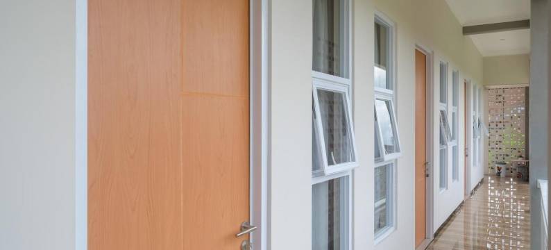 红门酒店-靠近蒂达尔大学马格elang(RedDoorz Syariah Near Universitas Tidar Magelang)图片