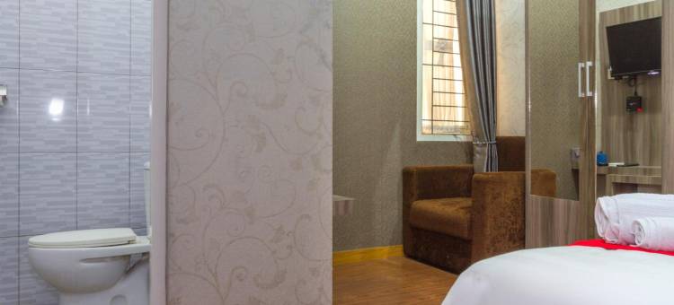 红多兹Plus酒店-近IPDN(RedDoorz Plus Near Ipdn)图片