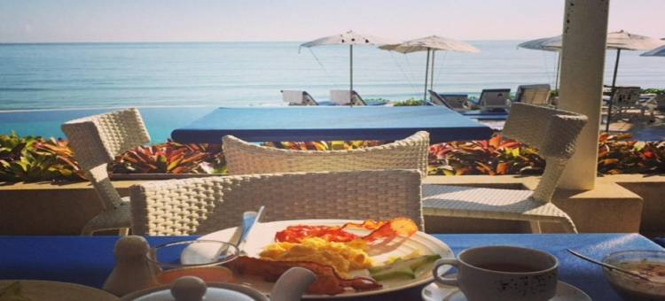 楠查莱海滨酒店(Nern Chalet Beachfront Hotel)图片