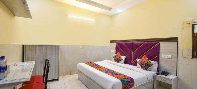 昌迪格苏里亚宫酒店(FabHotel Surya Palace 1)图片