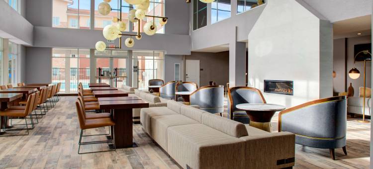博尔德布鲁姆菲尔德因特拉肯万枫套房酒店(Fairfield Inn & Suites Boulder Broomfield/Interlocken)图片