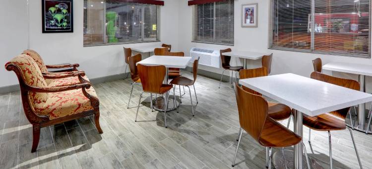 罗斯威尔速8酒店(Super 8 by Wyndham Roswell)图片