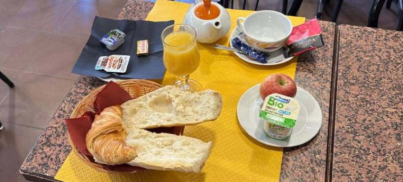 德拉普拉斯酒店(Hotel de La Place)图片