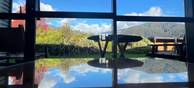 日落汽车旅馆(Sunset Motel)图片