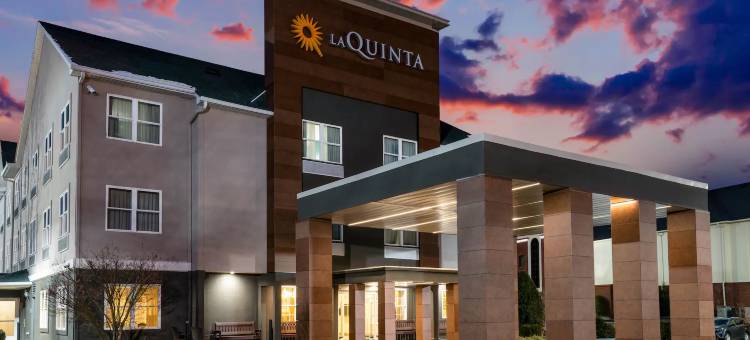 莱巴嫩拉昆塔温德姆套房酒店(La Quinta Inn & Suites by Wyndham Lebanon)图片