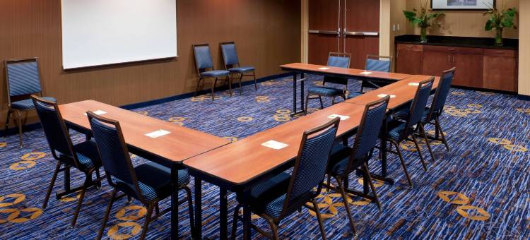 特克萨卡纳万怡酒店(Courtyard Texarkana)图片