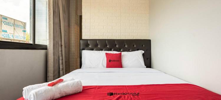 红多兹酒店-近丹绒杜仁2号(RedDoorz Near Tanjung Duren 2)图片