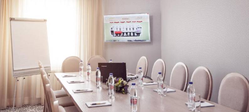 雷农莫酒店(Renome Hotel)图片