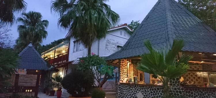 隐峇里山庄图片