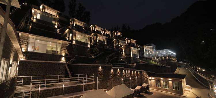 360 South, 坎达拉(360 South, Khandala)图片