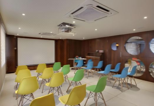 Svasti Inn Jamnagar Hotel Overview