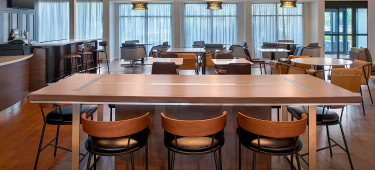 费城德文/维拉诺瓦万怡酒店(Courtyard Philadelphia Devon/Villanova)图片