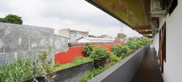 Urbanview Hotel Syariah Griya Asri Patran Near Tugu Station图片