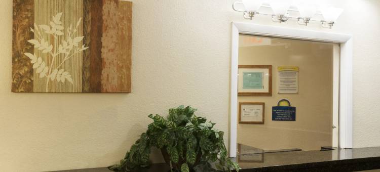 印第安纳波利斯东波斯特路温德姆戴斯酒店(Days Inn by Wyndham Indianapolis East Post Road)图片