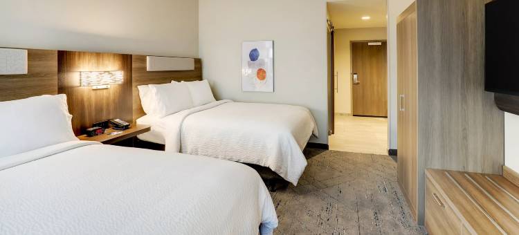 洲际酒店集团旗下霍利斯普林斯罗利地区智选假日酒店(Holiday Inn Express Holly Springs - Raleigh Area)图片