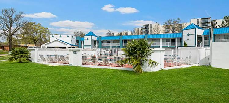 Super 8 by Wyndham Portsmouth - Norfolk(Super 8 by Wyndham Portsmouth - Norfolk)图片