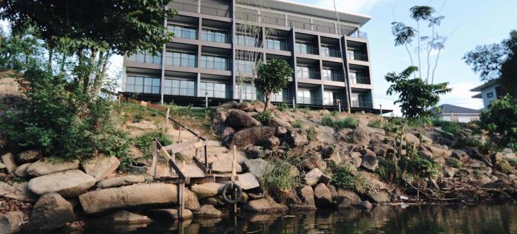 瑞瓦湾酒店(Riverawan Hotel)图片