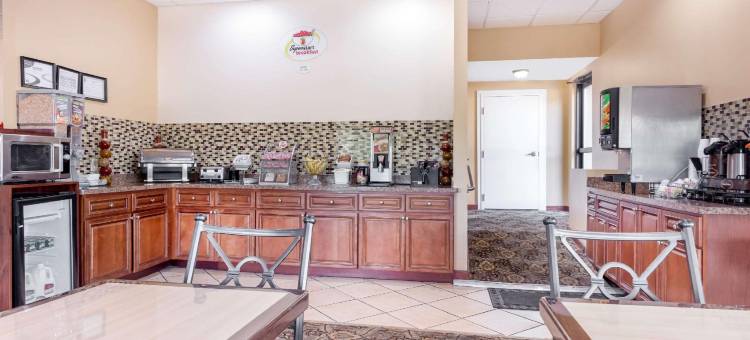 美肯西速8酒店(Super 8 by Wyndham Macon West)图片