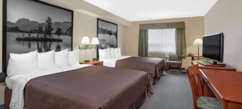 苏圣玛丽速8酒店(Super 8 by Wyndham Sault Ste Marie on)图片