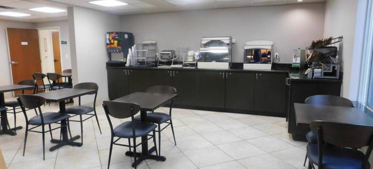 派恩托普格林豪泰套房酒店(GreenTree Inn & Suites Pinetop)图片