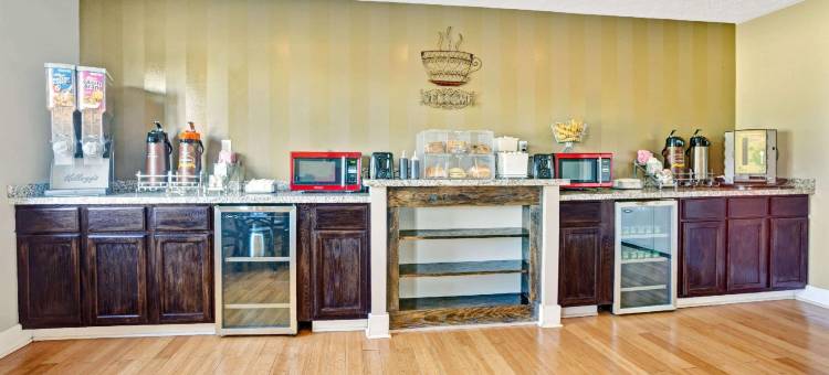 路易斯威尔机场速8酒店(Super 8 by Wyndham Louisville Airport)图片