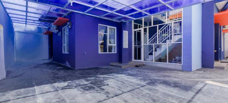 红多兹伊斯兰酒店-近勿加泗大都会购物中心(RedDoorz Syariah Near Metropolitan Mall Bekasi)图片