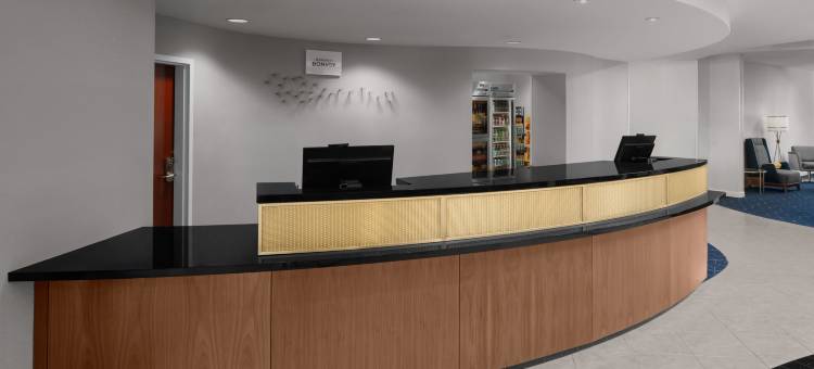 圣塔克拉利塔瓦伦西亚万怡酒店(Courtyard Santa Clarita Valencia)图片