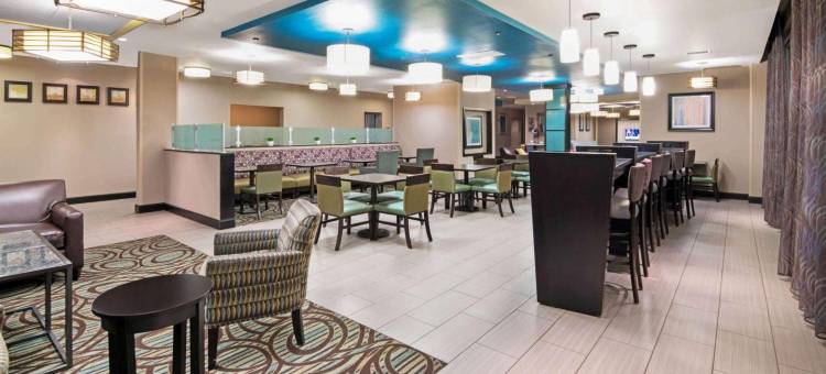 杜兰特拉昆塔温德姆套房酒店(La Quinta Inn & Suites by Wyndham Durant)图片