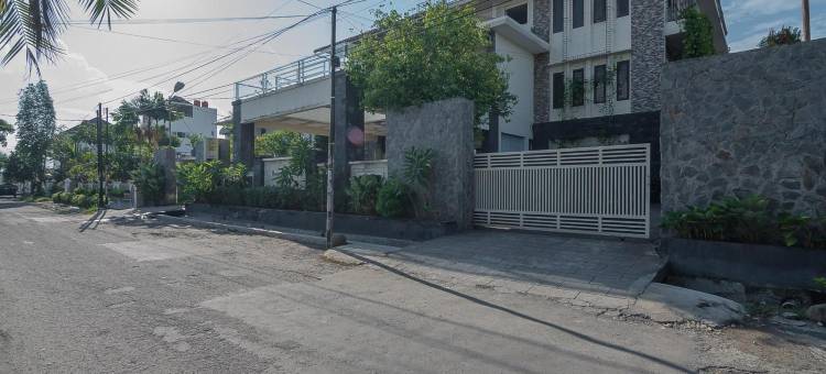 红门酒店普拉斯-靠近剑桥城市广场2-棉兰(RedDoorz Plus Near Cambridge City Square 2)图片