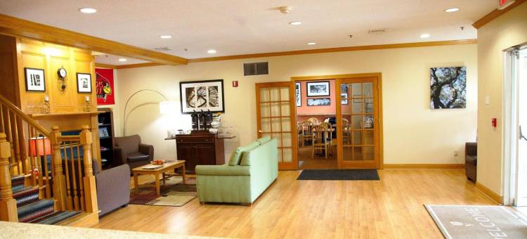 伊利诺伊州布卢明顿诺莫尔西丽怡酒店(Country Inn & Suites by Radisson, Bloomington-Normal West, IL)图片