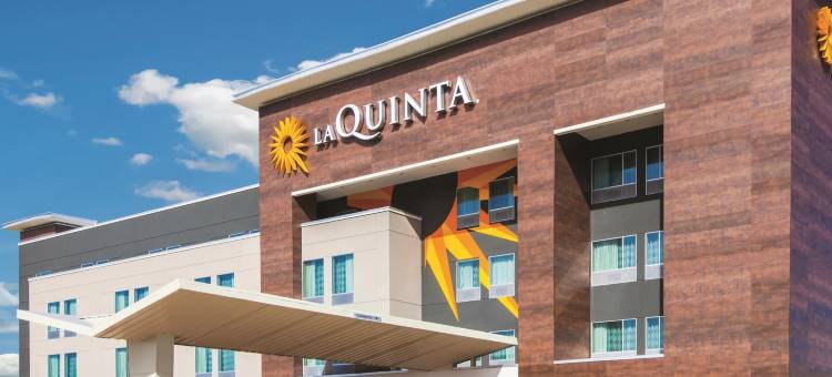 新坎伯兰哈里斯堡拉昆塔温德姆套房酒店(La Quinta Inn & Suites by Wyndham New Cumberland-Harrisburg)图片