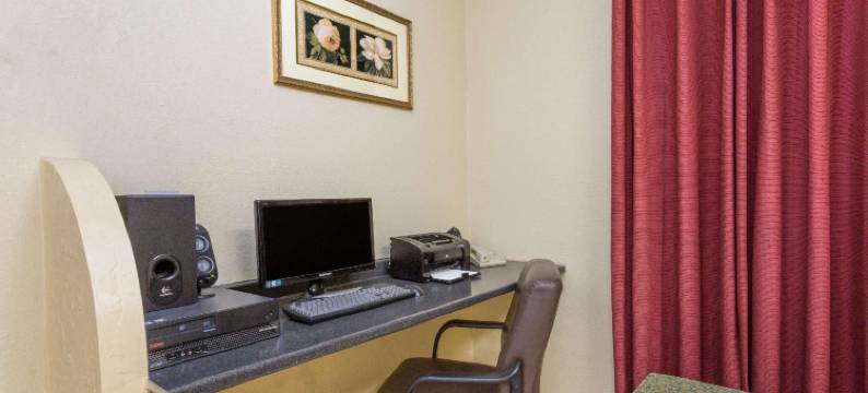 哈利森温德姆华美达酒店(Ramada by Wyndham Harrisonburg)图片