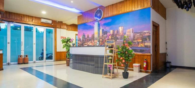 红多兹Plus酒店@蓬多拉布(RedDoorz Plus @ Pondok Labu)图片