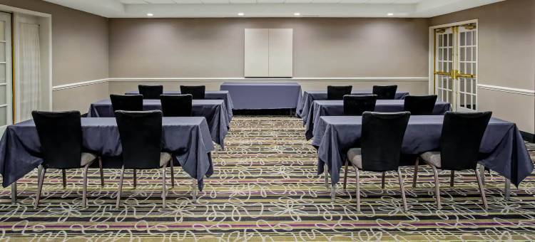 图森机场拉昆塔温德姆套房酒店(La Quinta Inn & Suites by Wyndham Tucson Airport)图片