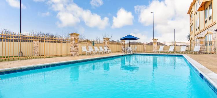 恩尼斯拉昆塔温德姆套房酒店(La Quinta Inn & Suites by Wyndham Ennis)图片