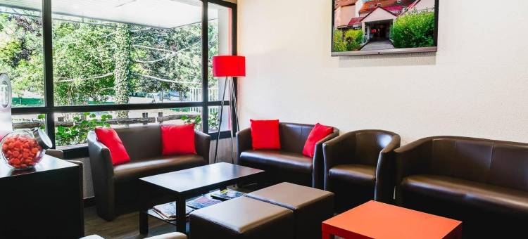 洛日欧泰勒勒格里勒(Logis Hotel Lons-Le-Saunier - Restaurant le Grill)图片