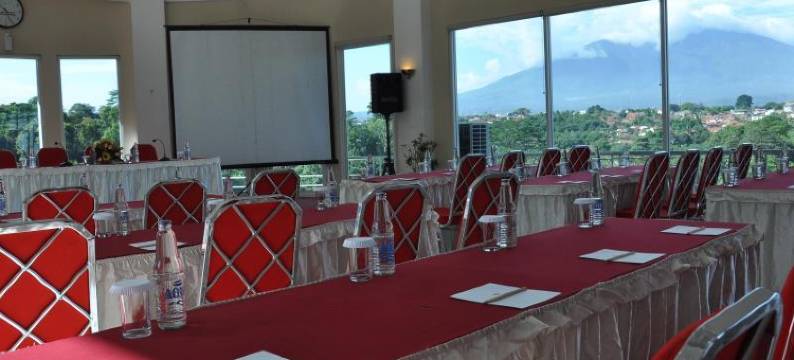 茂物布拉亚穆斯蒂卡酒店(Braja Mustika Hotel Bogor)图片