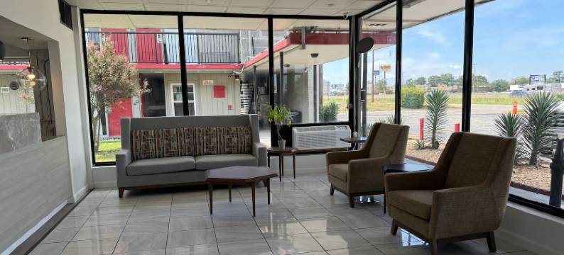 北卡兰伯顿北部华美达酒店(Ramada by Wyndham Lumberton NC North)图片