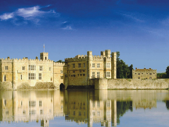 阿什福德北部A20假日酒店