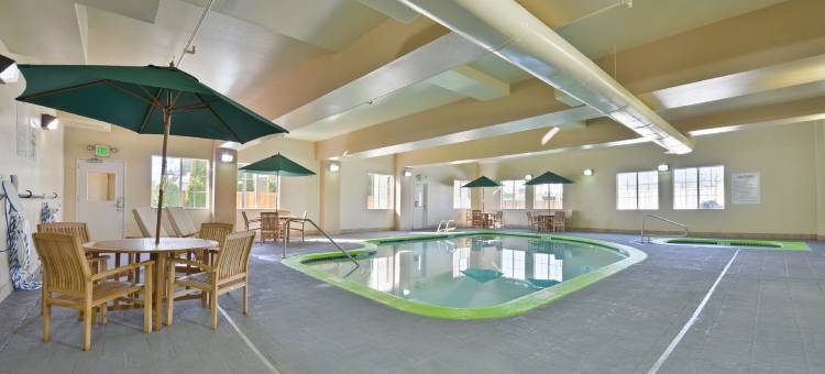 智选假日套房酒店莱克伍德(Holiday Inn Express & Suites Tacoma South - Lakewood)图片