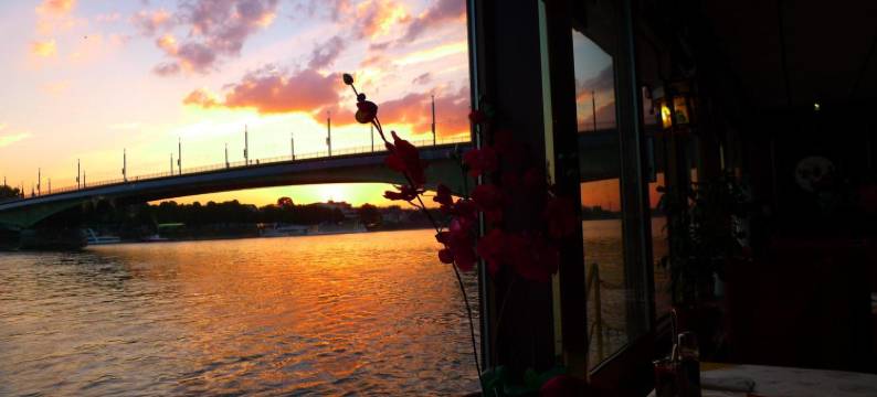 梅塞德斯城市酒店(Hotel Mercedes City)图片