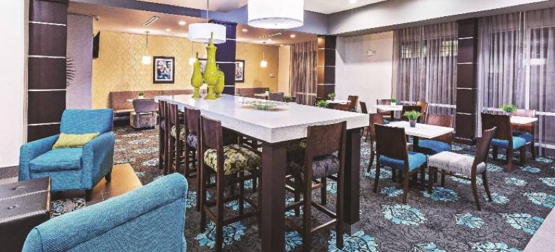 拉昆塔温德姆酒店套房by 温德姆沃斯堡阿灵顿西(La Quinta Inn & Suites by Wyndham Fort Worth Arlington West)图片