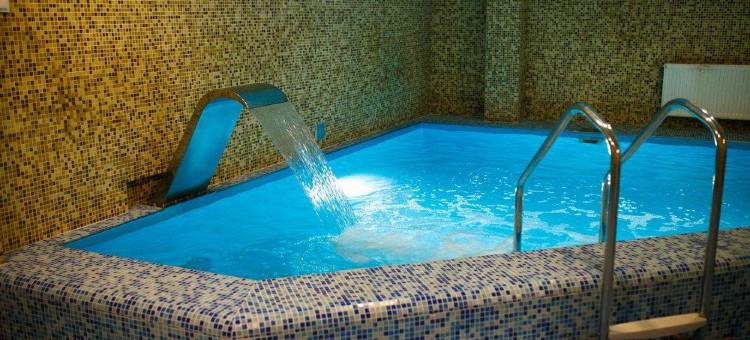 爱丽莎波波维奇德沃尔酒店(Alesha Popovich Dvor)图片