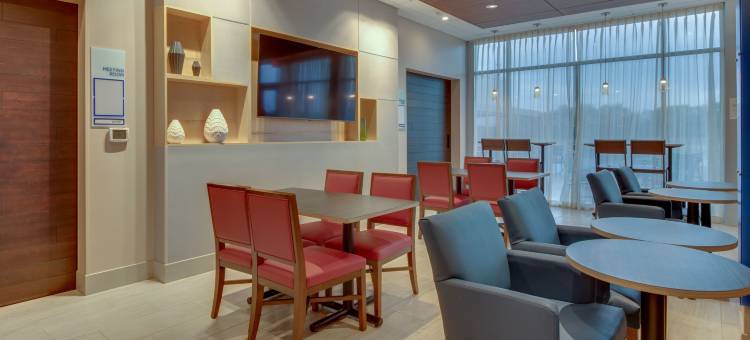 尤宁城智选假日套房酒店(Holiday Inn Express & Suites Union City)图片