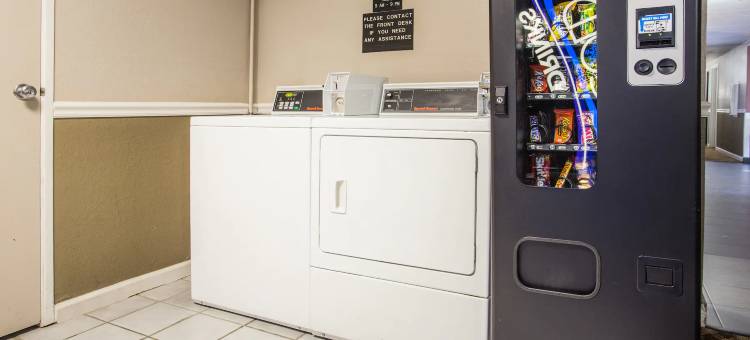 瓦卡维尔速8酒店(Super 8 by Wyndham Vacaville)图片