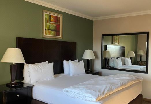 Hampshire Hotel - BallitoHotel Overview