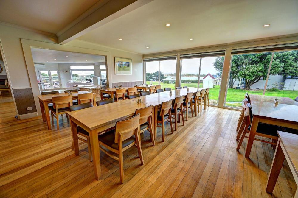 Diamond Island Resort, Restaurant & Bar and Penguin Show Over view