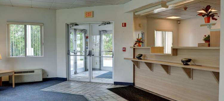 沃里克普罗维登斯机场6号汽车旅馆 - I-95(Motel 6 Warwick, RI - Providence Airport - I-95)图片