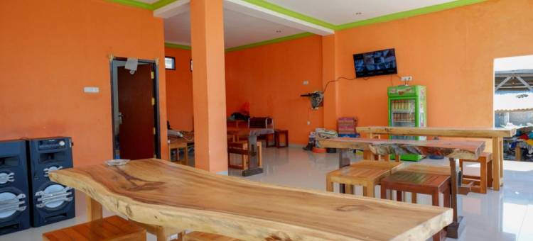 红多兹酒店-近塔图拉英雄公墓(RedDoorz Near Taman Makam Pahlawan Tatura)图片